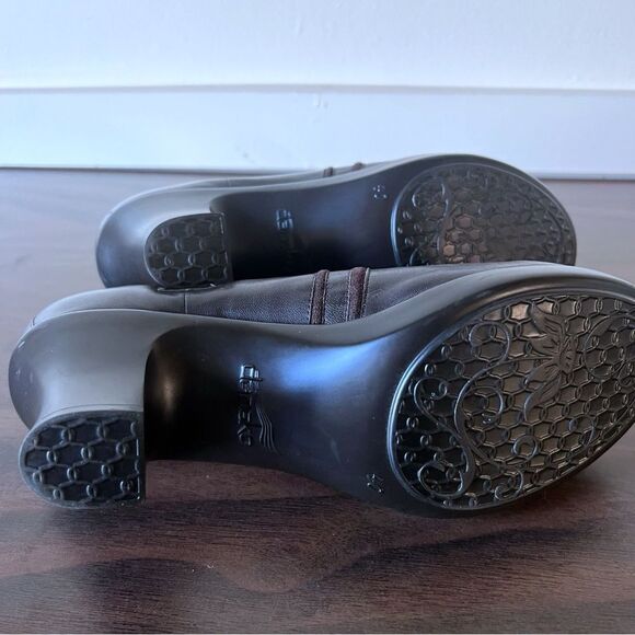 Dansko Banks Leather Short Ankle Booties Leather Pumps Slip On Brown 40 9.5-10 - Picture 8 of 10